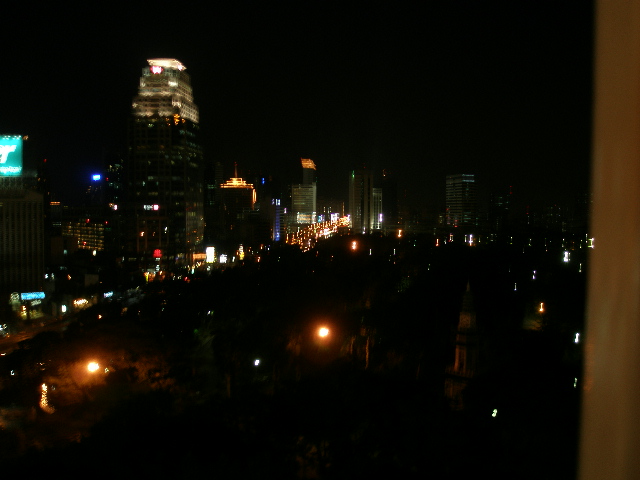 night bangkok from ferris wheel.JPG