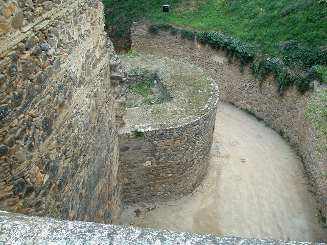 gda_moat.JPG